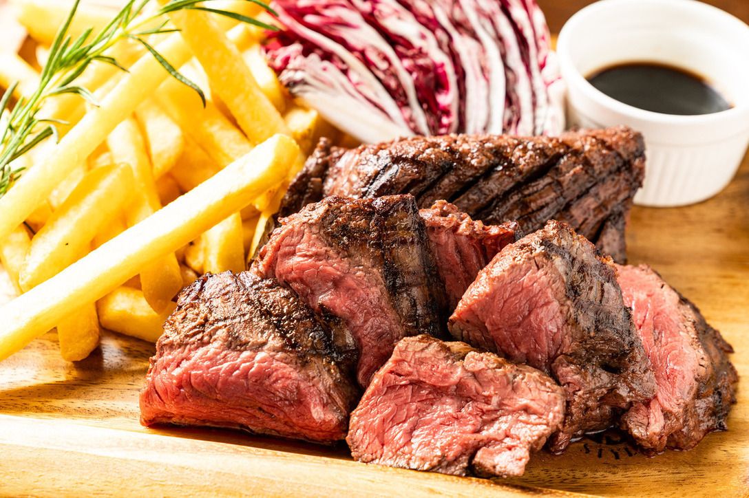 【2025忘年会！2H飲放付】特選黒毛和牛『佐賀牛』＆『白金豚』ステーキ食べ比べコース