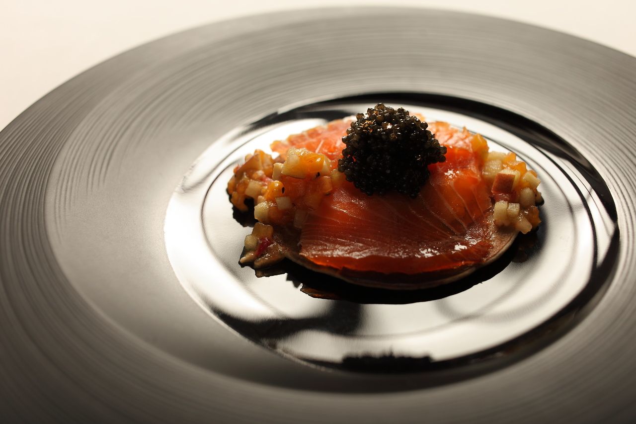 【土日祝ランチB】旬の食材と”国産牛”サーロイン”ローストビーフの全6品　