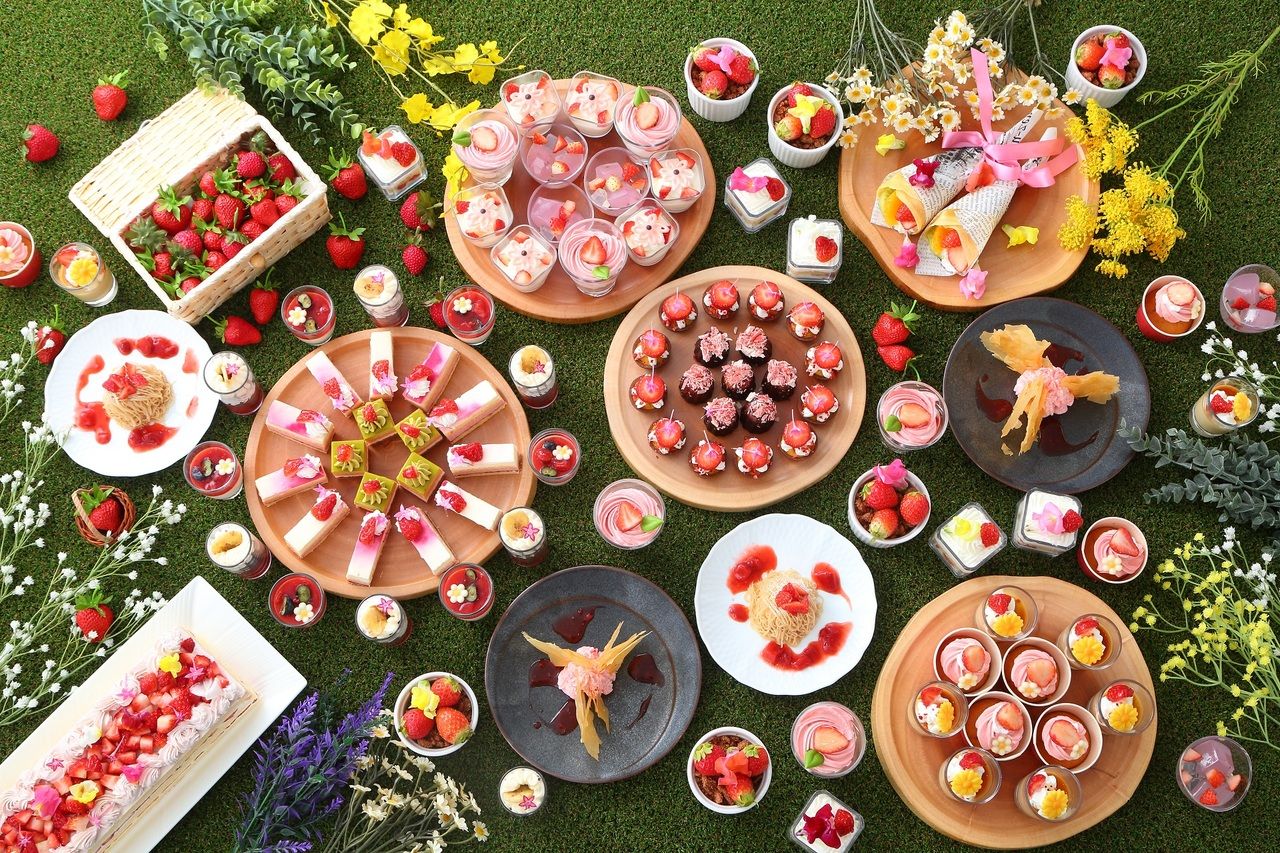 【Webサイト限定プラン/早割14】Strawberry Garden in Bloom/平日