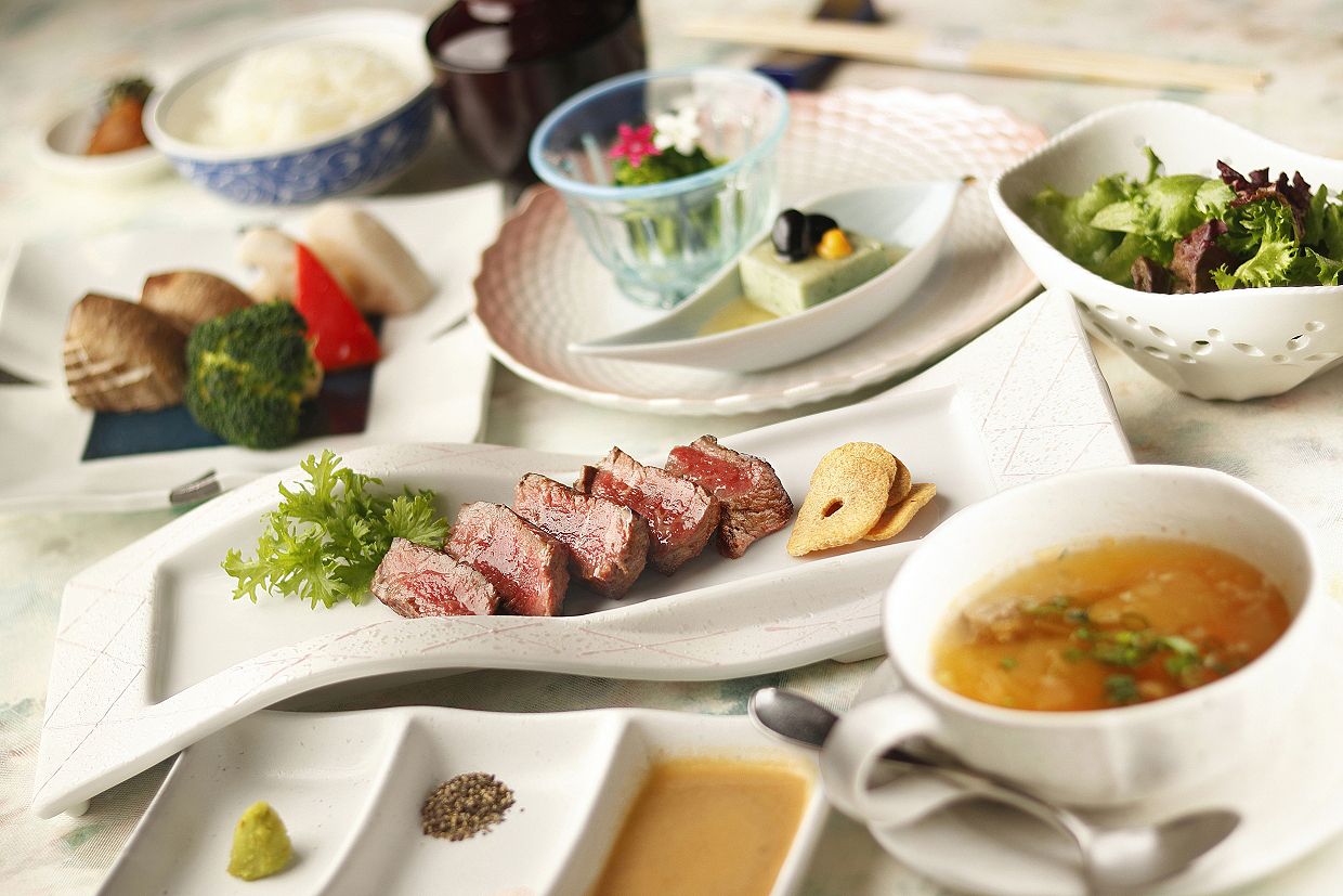 【土日祝もOK！】　鉄板焼 「竹花ランチ」