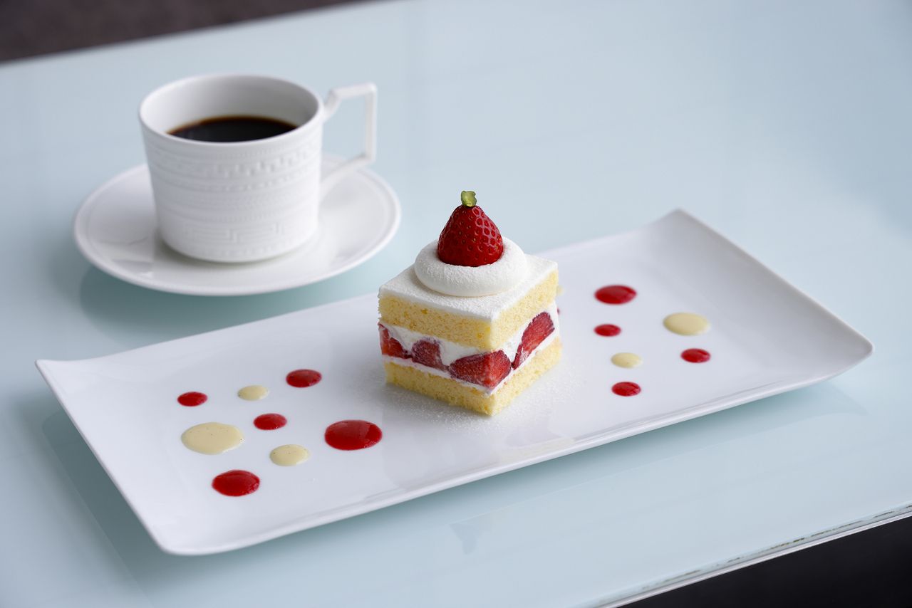 Cake Set — Available only during your reserved time