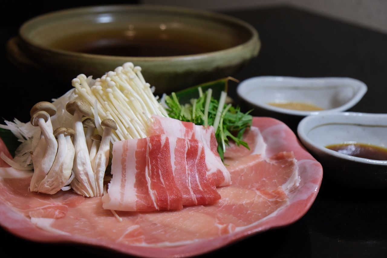 Cours Kaiseki Hot Pot Shabu-Shabu au porc Agu (pour 7 à 12 personnes)