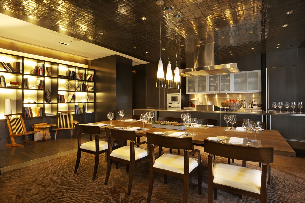 【Weekend lunch buffet・Private Dining Room】with a glass of champagne (Chefs Table）