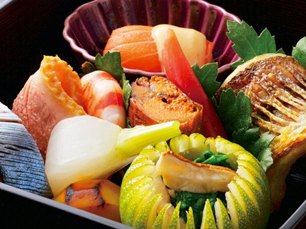[Lunch] Four Seasons Kaiseki Course (September and October)