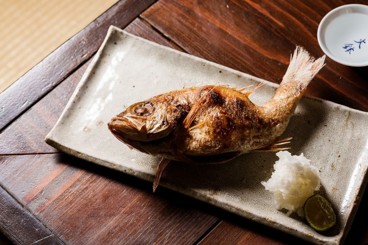 【野狗黑和牛源氏烧】只做“主厨搭配15,000日元套餐”金泽野狗黑源氏烧、和牛源氏烧、主厨搭配、雪蟹鲑鱼子、砂锅米饭等严选食材的套餐。