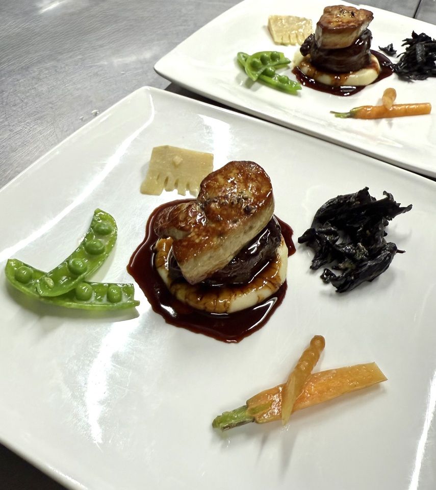 【예약 한정】소 필레 & 오마르 코스(2명)