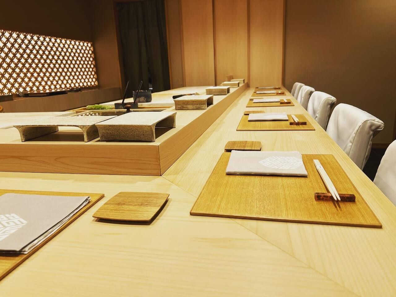 [Saturdays and holidays only, starting at 15:30]  course 