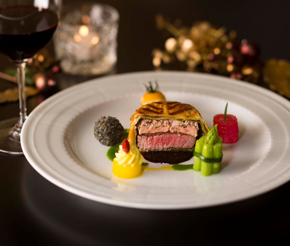 Christmas Dinner Course with a glass of champagne toast (December 19th, 21st-23rd)