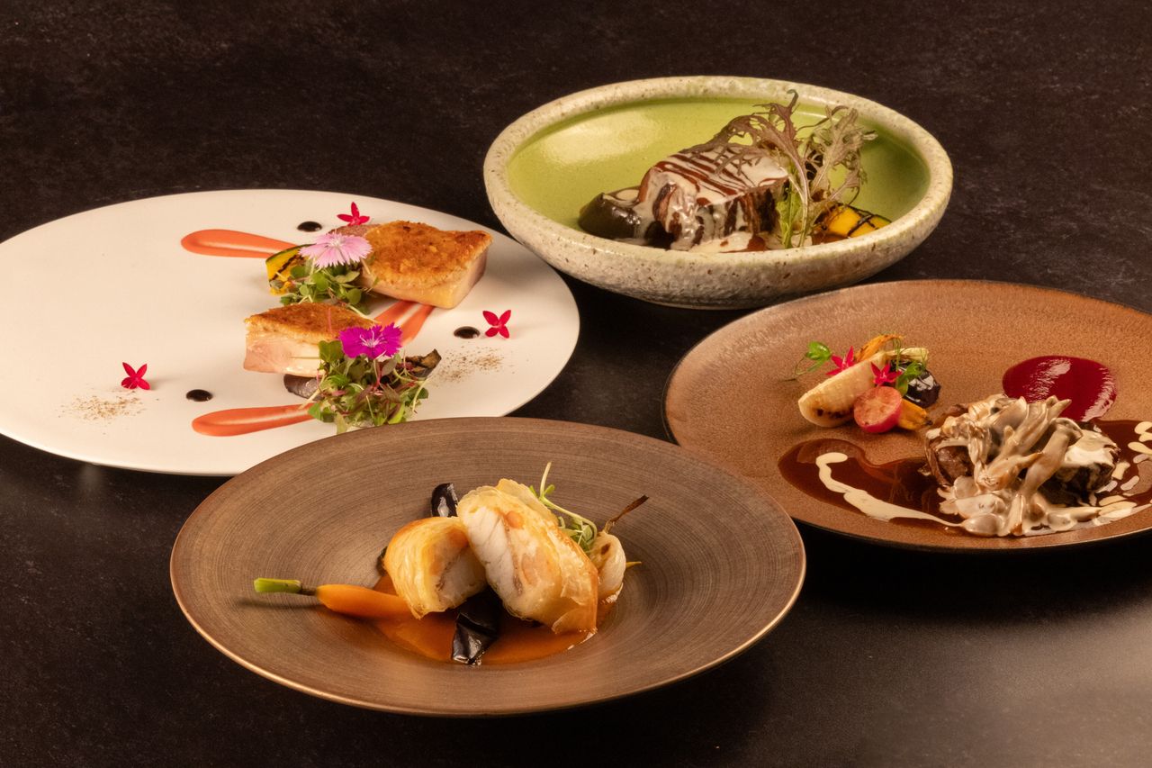 【10月1日～1月31日】選べるメインディッシュ+Buffet付き　（時間無制限）