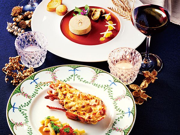 12月20日–12月25日 — 網路限定：Noël。優惠：贈送一杯祝酒飲品