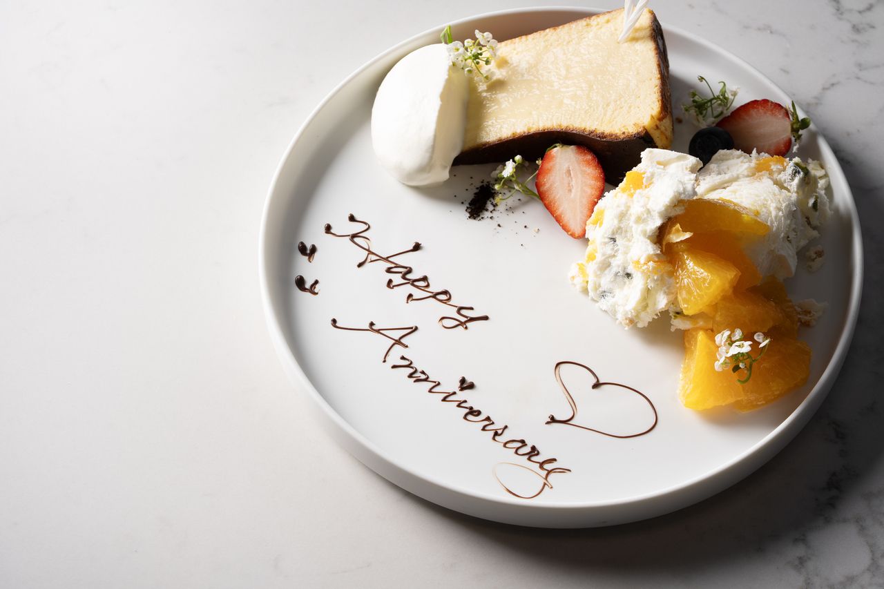 【LUNCH】SEASONAL LUNCH ANNIVERSARY PLAN 5-course meal (includes a toast and dessert plate)