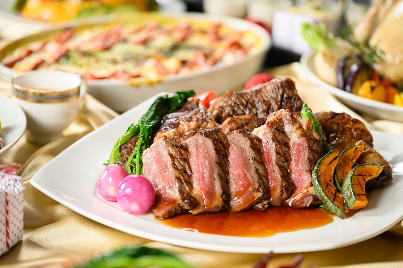 ★Christmas Dinner「Buffet de Noël ~聖夜~」北海道産牛ステーキ&和牛ローストビーフ!ペストリーシェフ特製ケーキも好きなだけ!!<12/20・21>