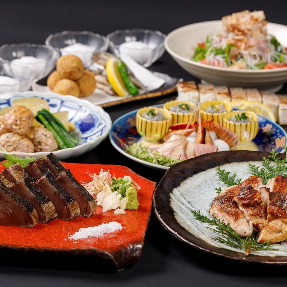 12月【土佐の地酒飲み放題】名物かつをの藁焼き塩たたきと四万十鶏の藁焼き全13品！【鳴子コース】