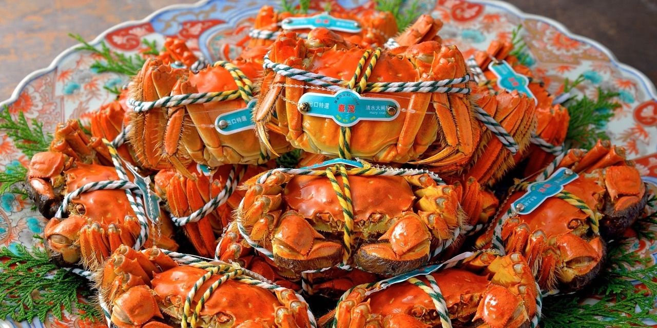 アラカルトと上海蟹のセットメニュー　※土日ランチのみ