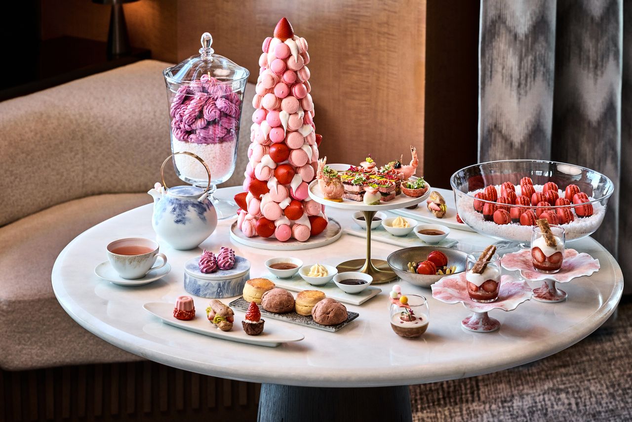 【The Lobby Lounge】 The Ritz-Carlton, Tokyo Strawberry Afternoon Tea