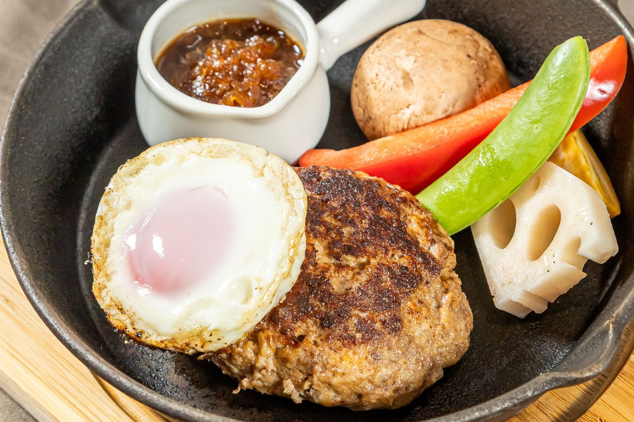 Wagyu hamburger steak set (lunch only)