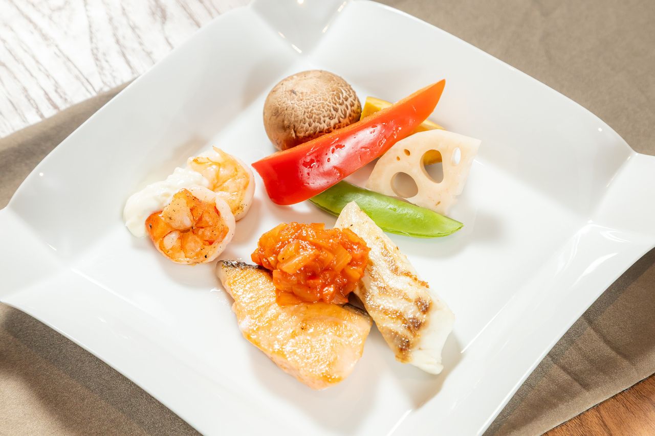 3 uri ng seafood teppanyaki set (tanghalian lamang)