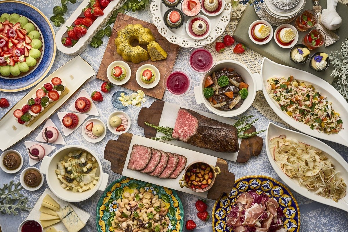 【Lunch Buffet】Winter Strawberry　~Coffee and Tea Only~ 〈Weekdays〉