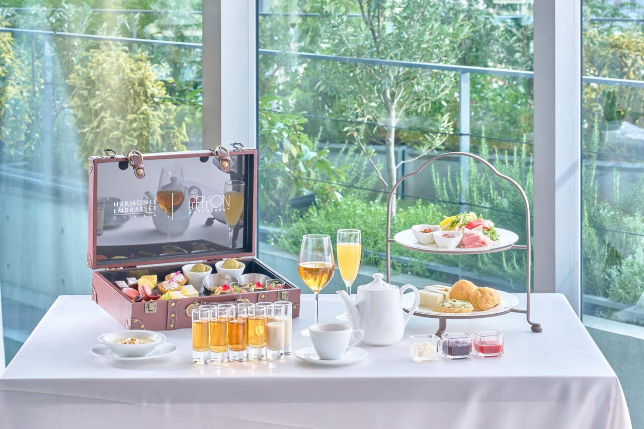 【平日アフタヌーンティー】スイーツ・オードブル・ムレスナの紅茶など食べ飲み放題！平日限定割引 ¥7000→¥5600！