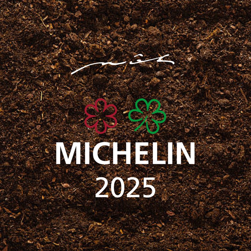 Open kitchen counter seat reservation