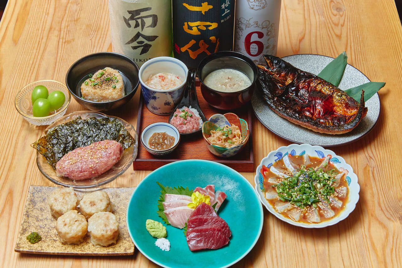 5 seasonal appetizers and 8 chef’s choice dishes ※Drinks are not included