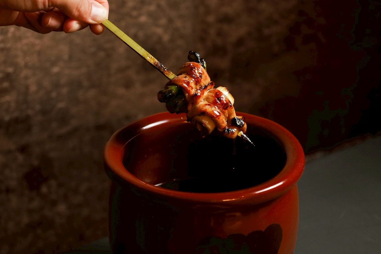  [Sada Juro Kankan 8-Skewer Course with Choice of Finishing Dish] A course that includes appetizer, 8 kinds of skewers, salad, 2 special dishes, a choice of main course, and dessert.