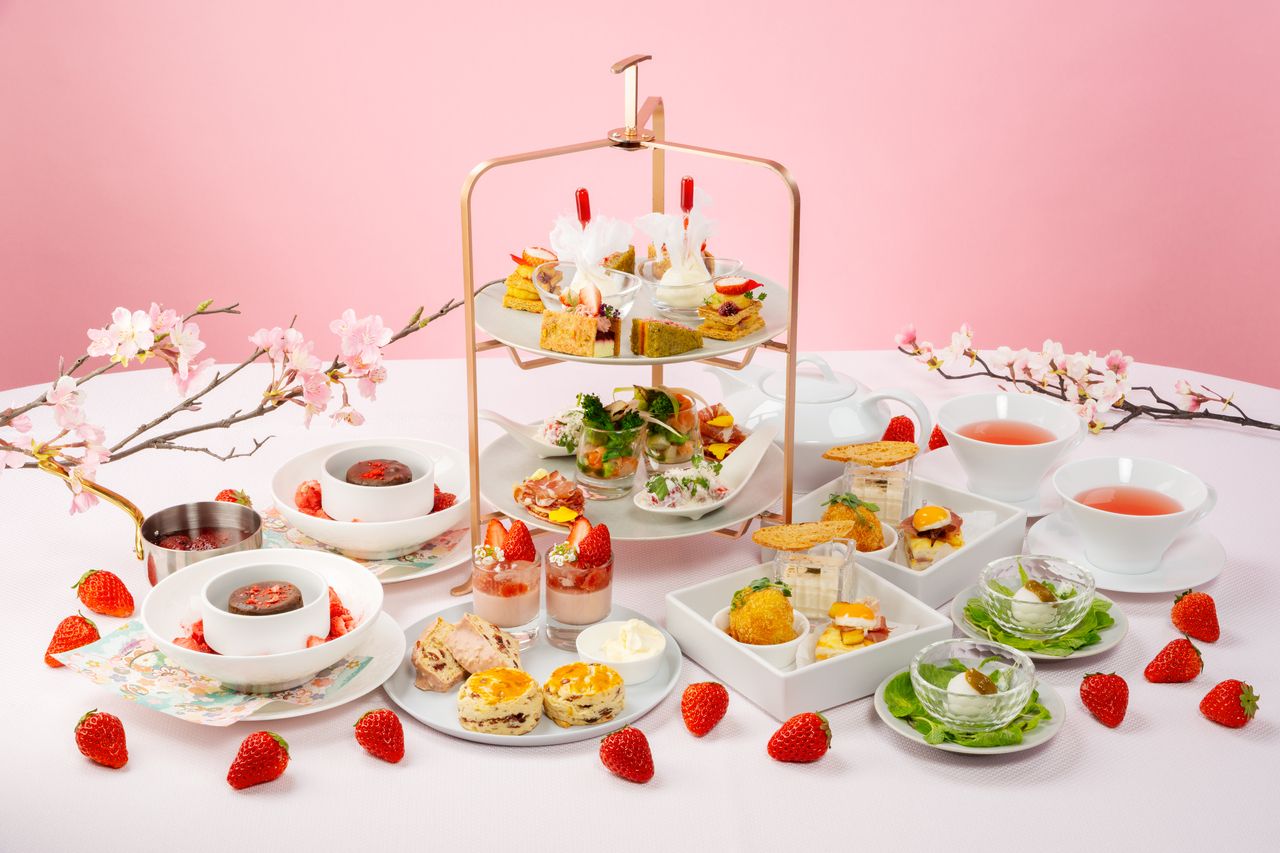 [Bonvoy 10% OFF] Spring Strawberry Afternoon Tea