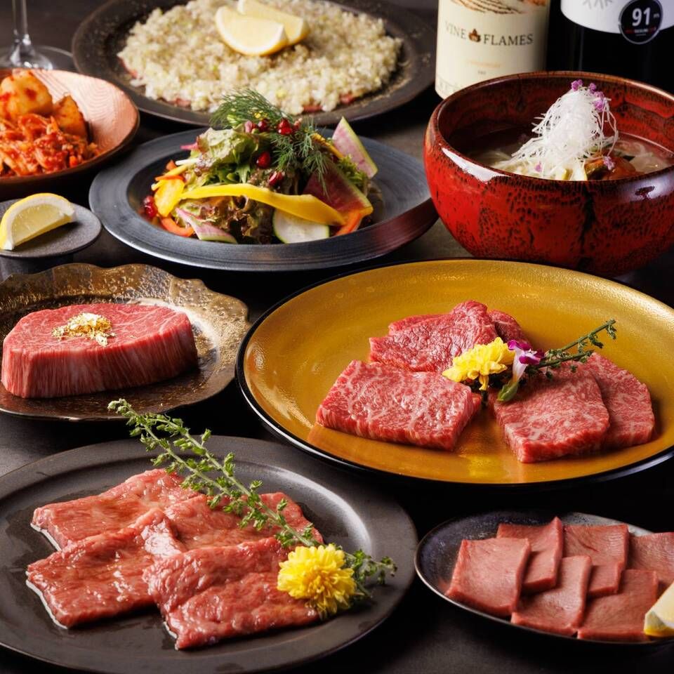 [Private room guaranteed] "Ushihime Elegance Course" 15 dishes / 13,750 yen ♦︎ Popular dishes include our famous Yukhoe, rump meat, and specially selected rare cuts 