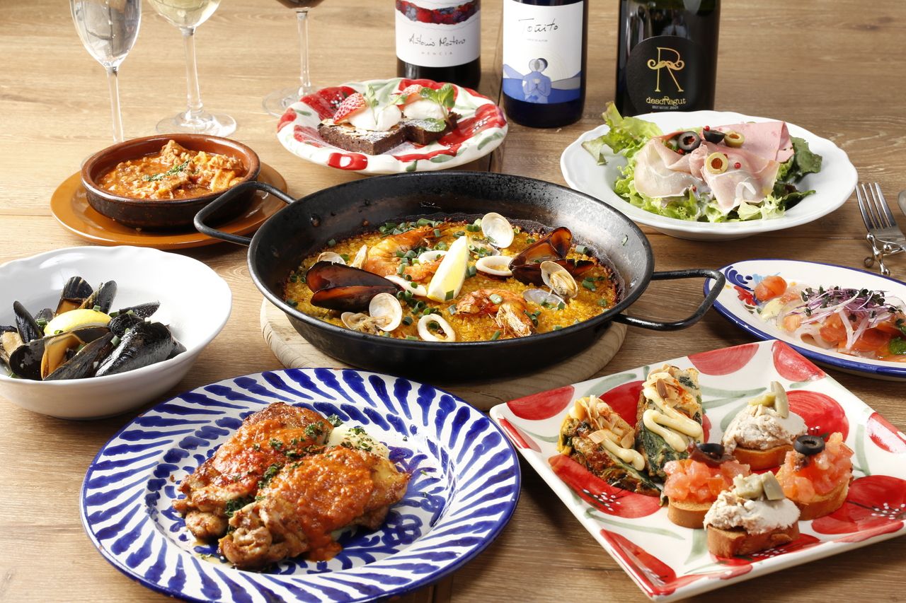 [Menu la niña] 3 hours of all-you-can-drink including cava and txakoli, 6 dishes, 9 items in total