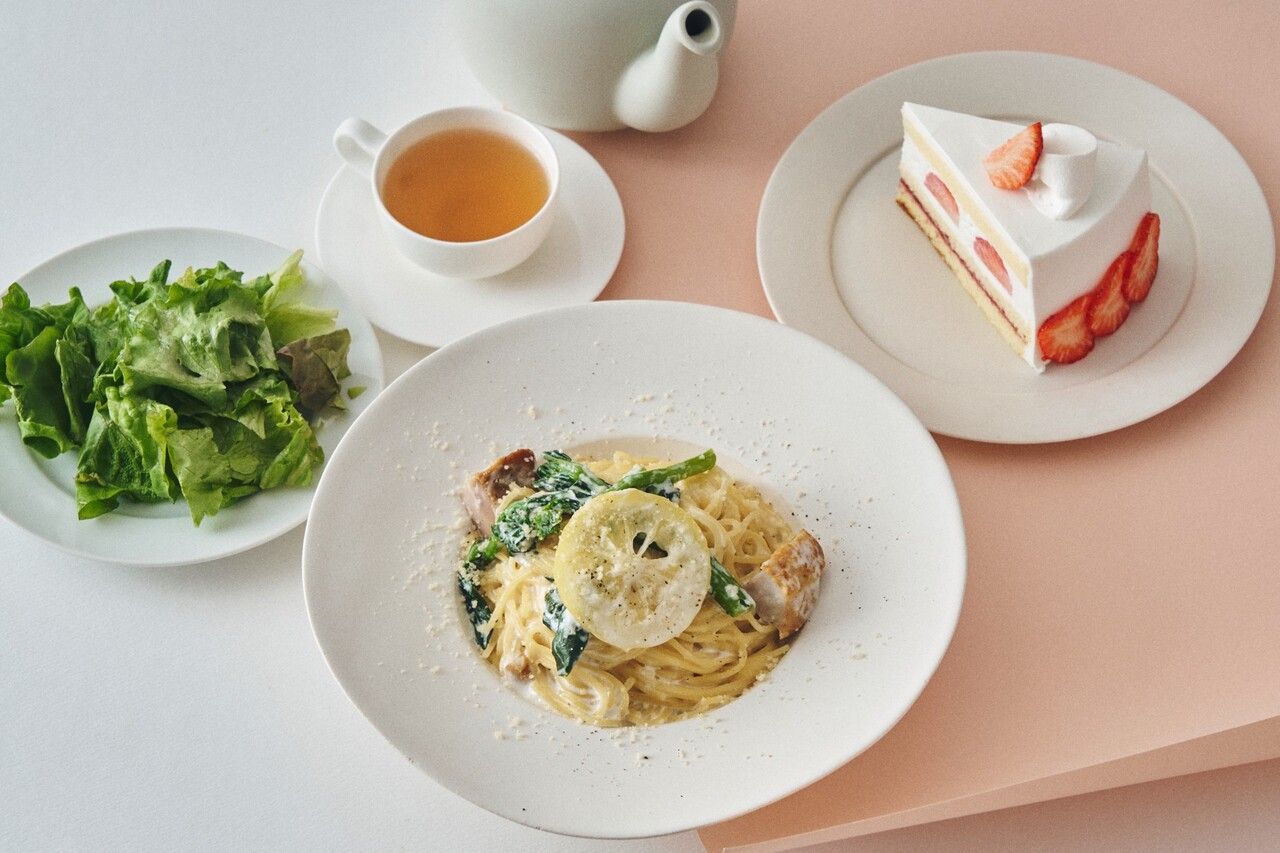 [Special lunch with dessert and drink] Homemade salted lemon cream pasta with young chicken and rape blossoms