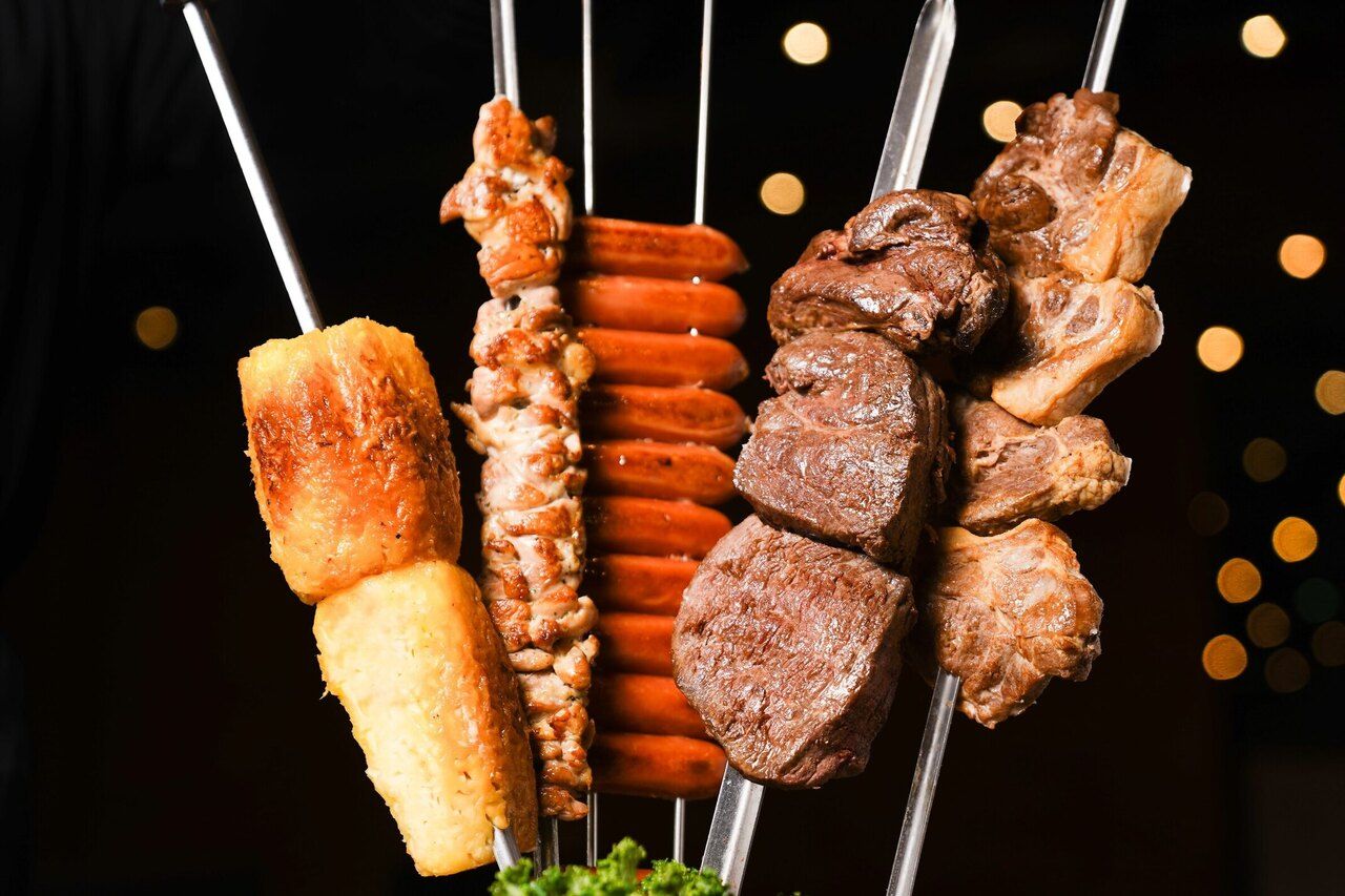 ★OPEN特別価格【月-木ディナー限定】【2H食べ放題】ソフトドリンク飲み放題付！20種シュラスコ＆サラダ＆ブッチャーカレー付き...5,000⇒3,980yen 2名様～