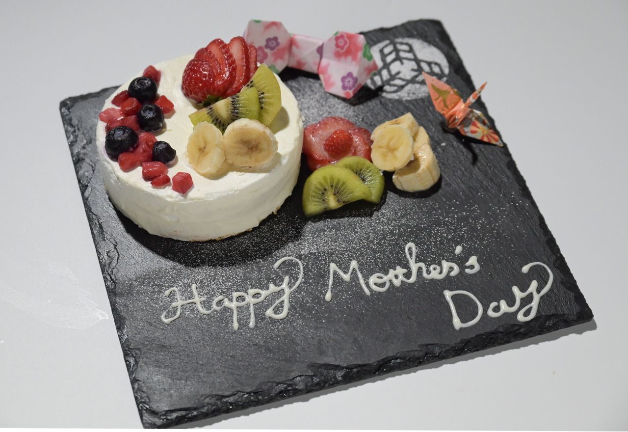 【記念日・お祝いに】メッセージ付きデザートプレートご予約