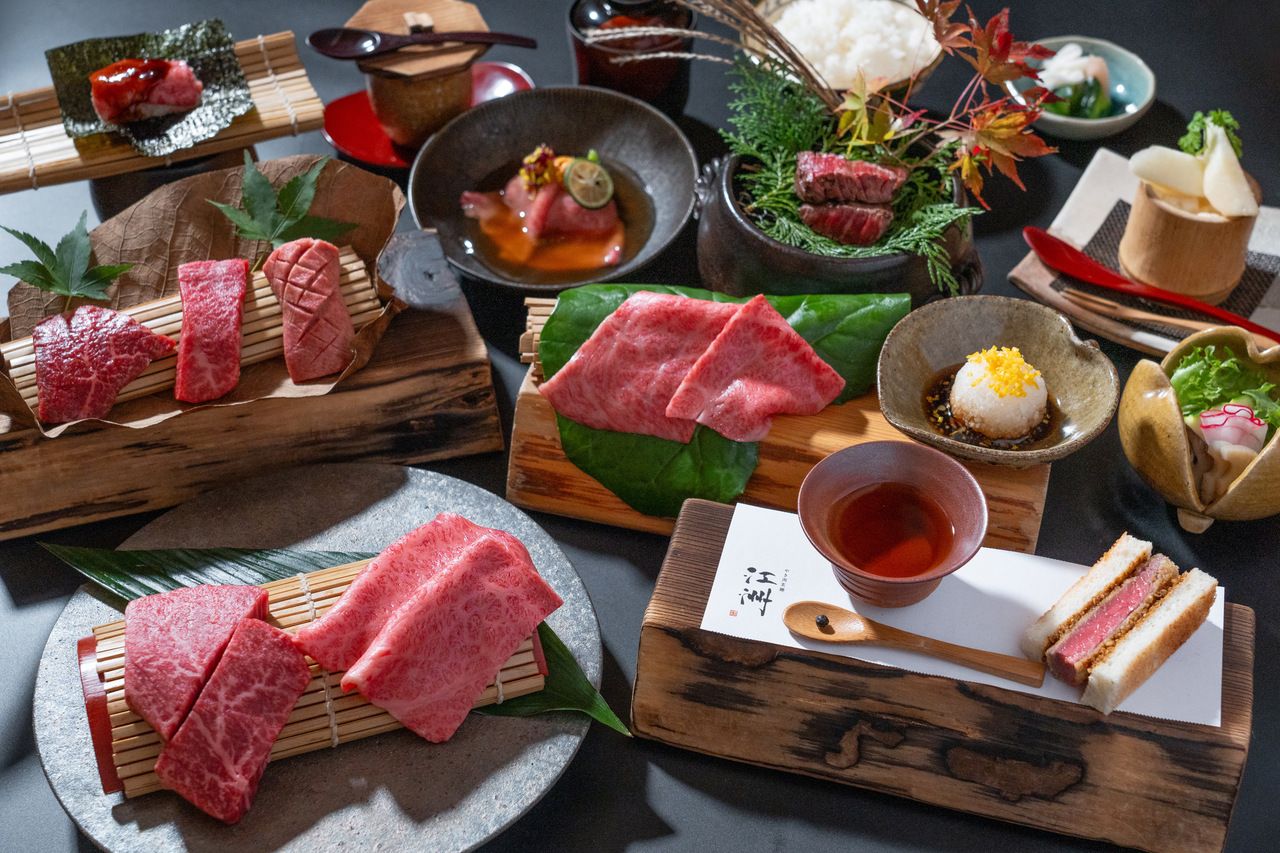 『加賀屋牧場直送』特選近江牛と神戸但馬玄の食べ比べ全１２品【玄趣コース】※宇治抹茶付
