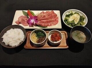 ★Includes welcome drink★　Only available on Saturdays, Sundays, and holidays　Lunch set (course only)