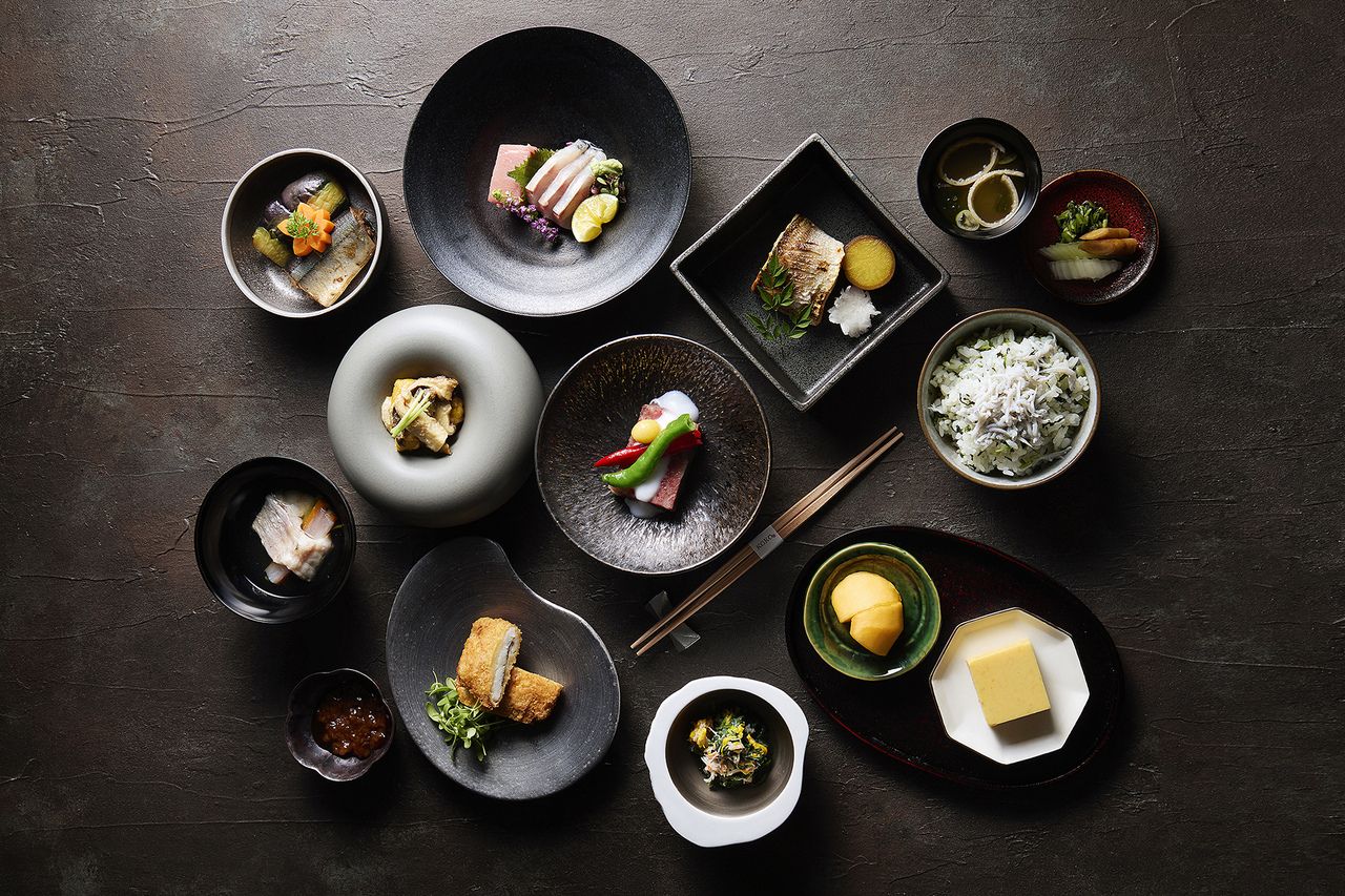 【Dinner: Ran】Seasonal 8-course kaiseki featuring autumn ingredients and Wagyu beef