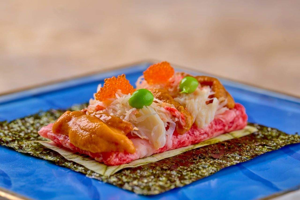 [Special Anniversary Course] We offer “Premium Wagyu Beef Uni & Crab Yukke Dog”, “Brioche Cutlet Sandwich with Premium Tenderloin – Homemade Sauce”, “Adult’s Infinite Pork & Infinite Series”, and “White Freezing Cold Noodles”!