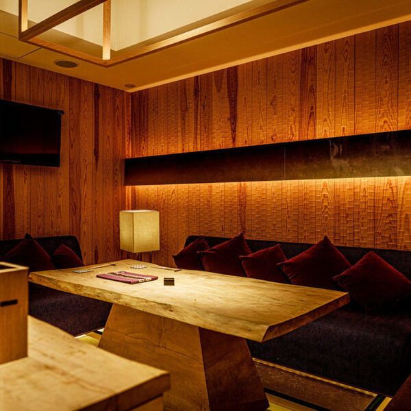 完全個室（2～8名様）喫煙可