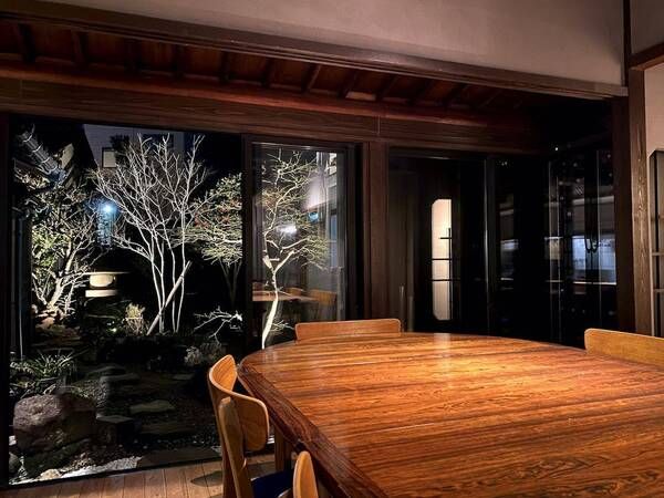 私人房间 A（4-8）