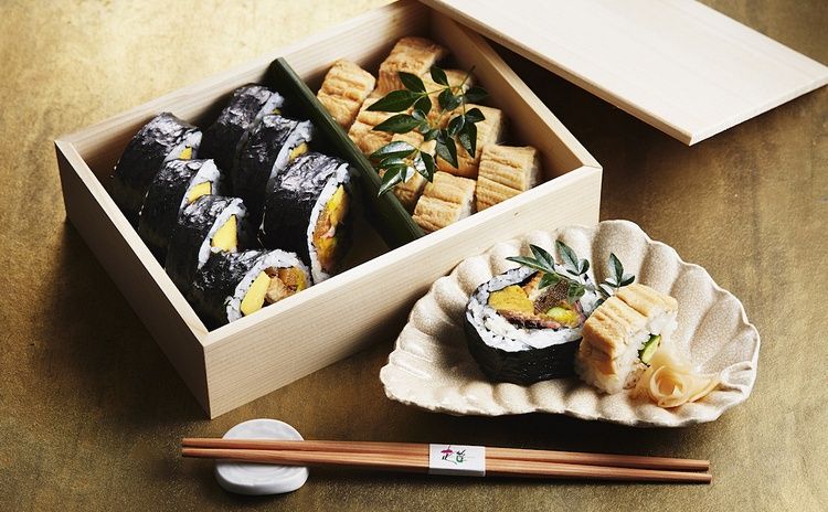 【レア】CR-V ビルトイン・テイクアウトテーブル 175fa3664ce24178dd3044b93fdd47